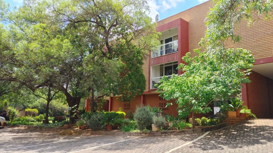 1 Bedroom Property for Sale in Zwartkop Gauteng