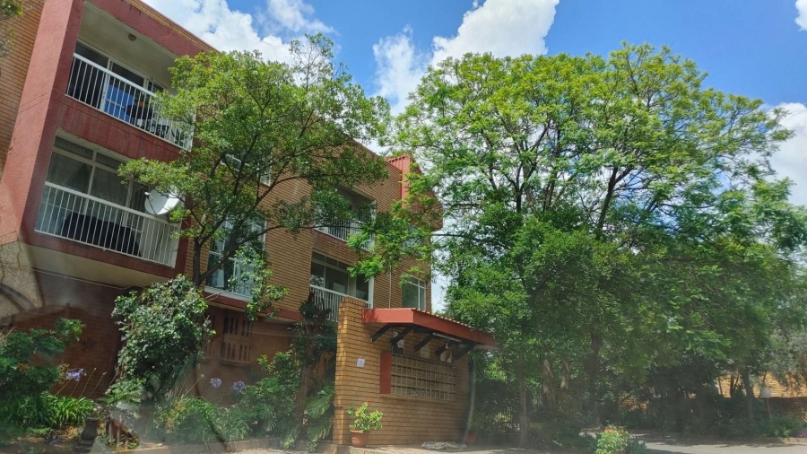 1 Bedroom Property for Sale in Zwartkop Gauteng