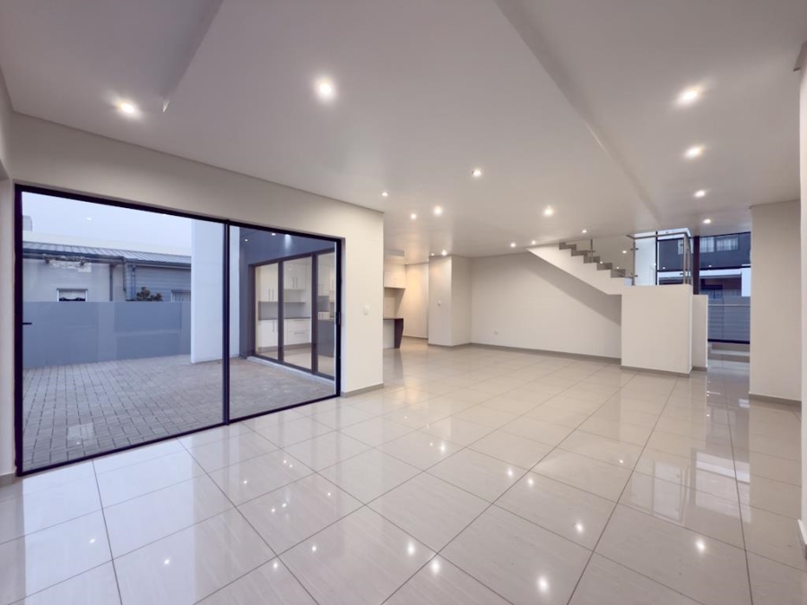 3 Bedroom Property for Sale in Midstream Meadows Gauteng
