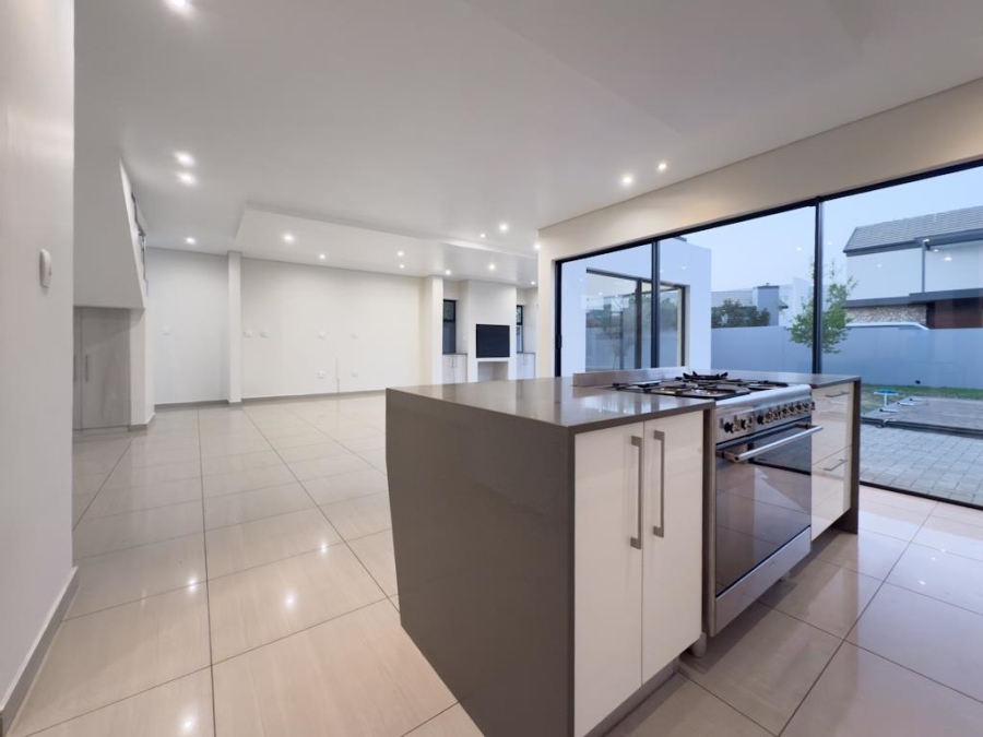 3 Bedroom Property for Sale in Midstream Meadows Gauteng