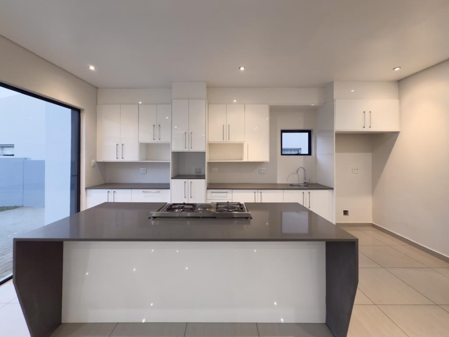 3 Bedroom Property for Sale in Midstream Meadows Gauteng