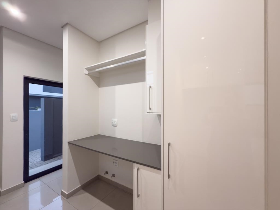 3 Bedroom Property for Sale in Midstream Meadows Gauteng