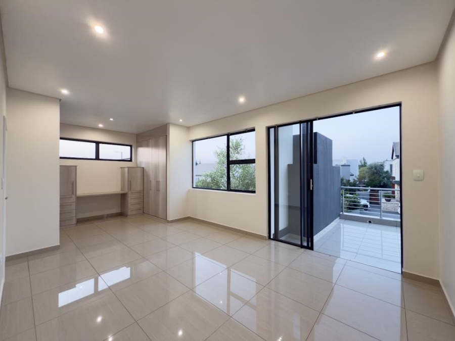 3 Bedroom Property for Sale in Midstream Meadows Gauteng
