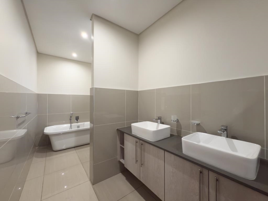 3 Bedroom Property for Sale in Midstream Meadows Gauteng