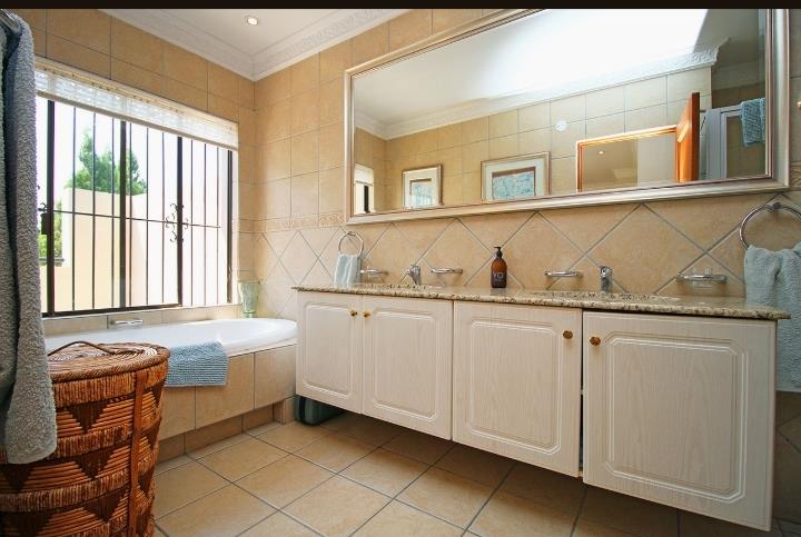 4 Bedroom Property for Sale in Morningside Gauteng