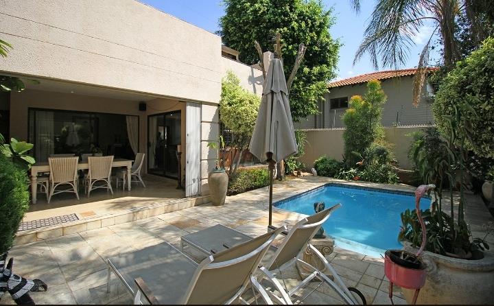 4 Bedroom Property for Sale in Morningside Gauteng