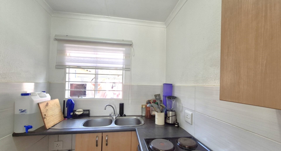 2 Bedroom Property for Sale in Roodepoort Gauteng