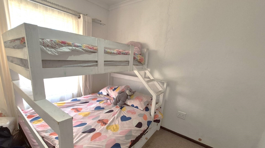 2 Bedroom Property for Sale in Roodepoort Gauteng