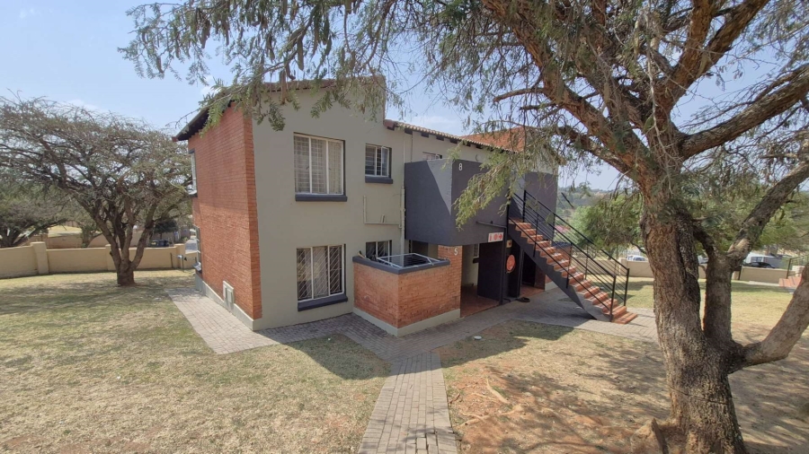 2 Bedroom Property for Sale in Roodepoort Gauteng