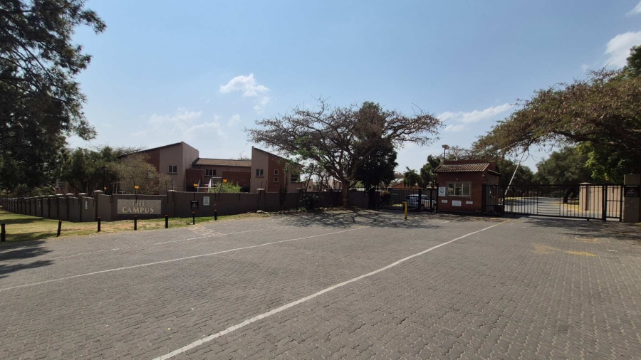 2 Bedroom Property for Sale in Roodepoort Gauteng