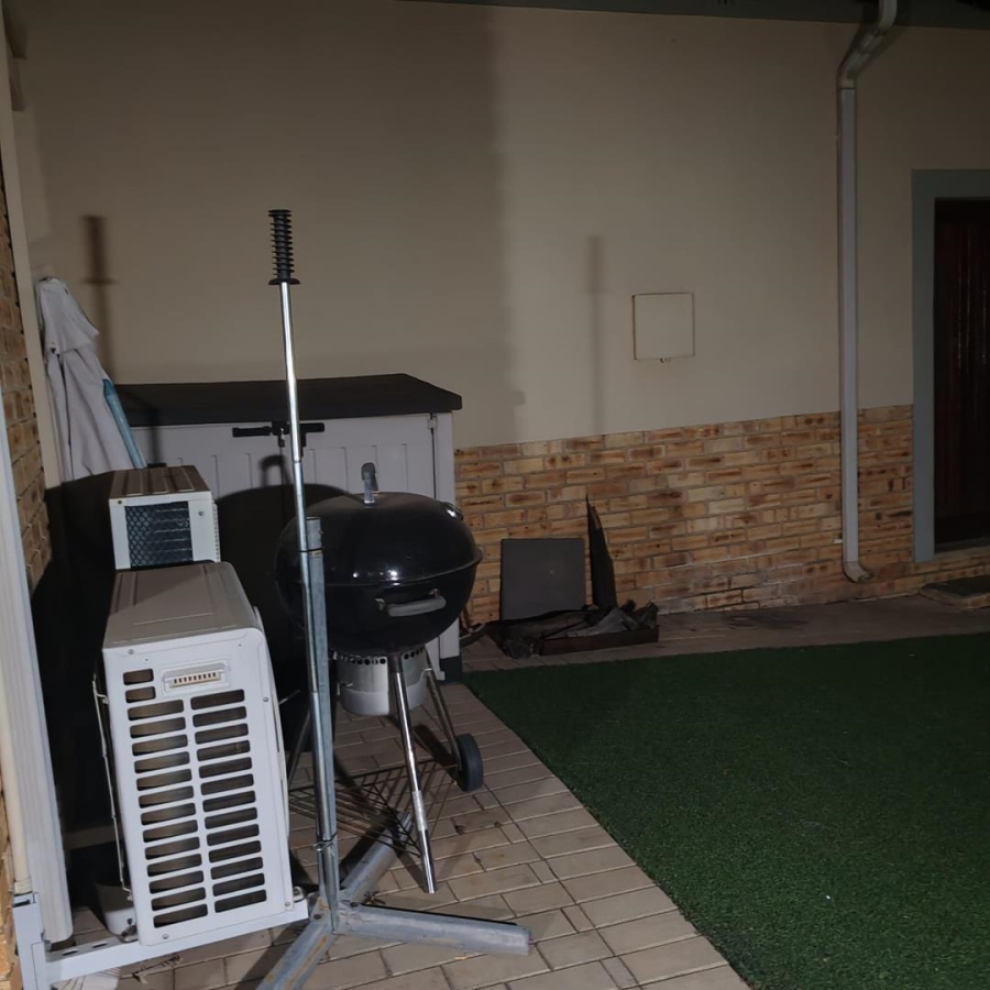3 Bedroom Property for Sale in Carlswald Meadows Gauteng