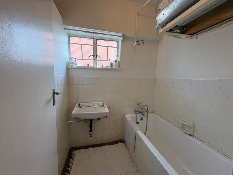 2 Bedroom Property for Sale in Waverley Gauteng