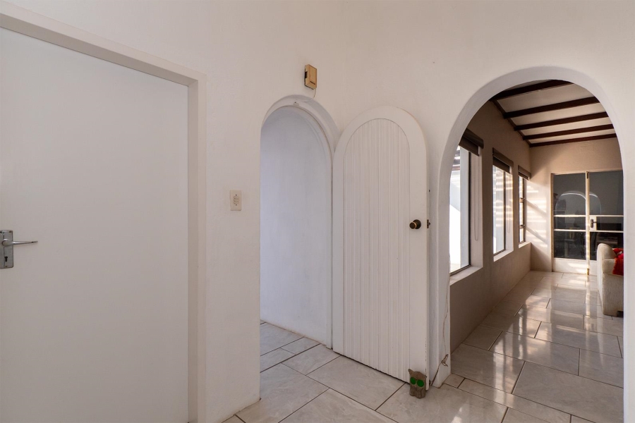 4 Bedroom Property for Sale in Morehill Gauteng