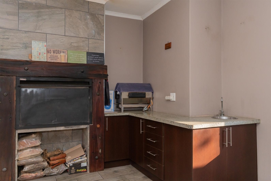 4 Bedroom Property for Sale in Morehill Gauteng