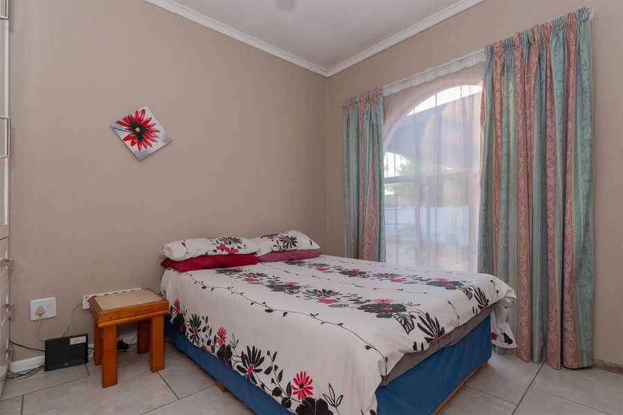 4 Bedroom Property for Sale in Morehill Gauteng