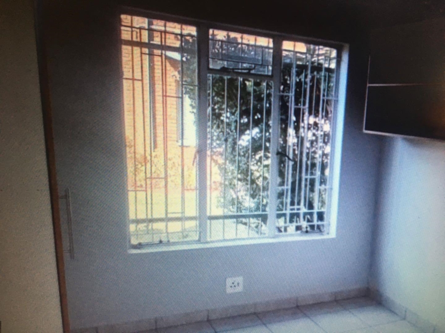 2 Bedroom Property for Sale in Clubview Gauteng