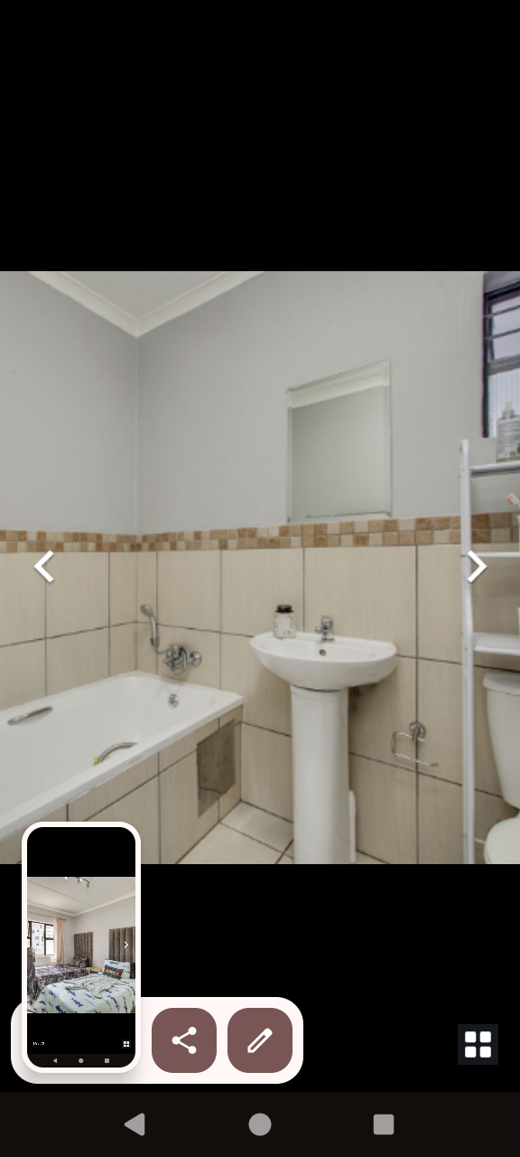 3 Bedroom Property for Sale in Barbeque Downs Gauteng