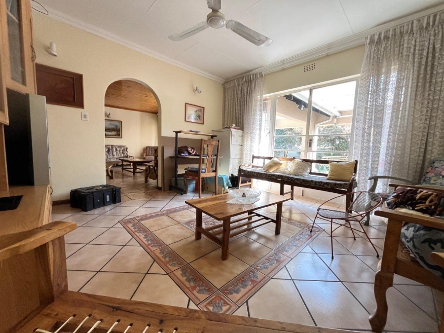 4 Bedroom Property for Sale in Crystal Park Gauteng