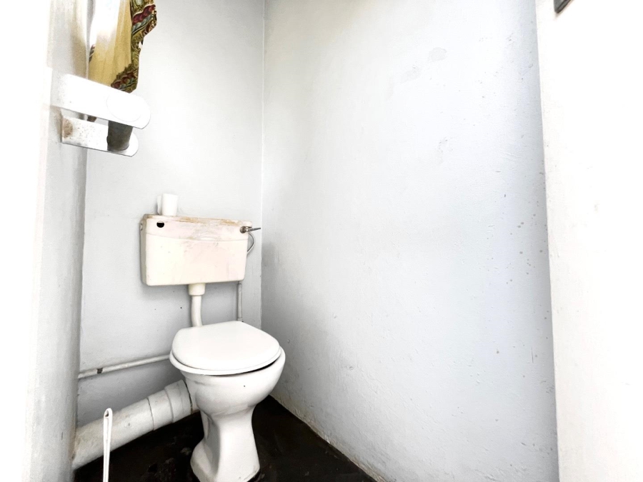 4 Bedroom Property for Sale in Crystal Park Gauteng