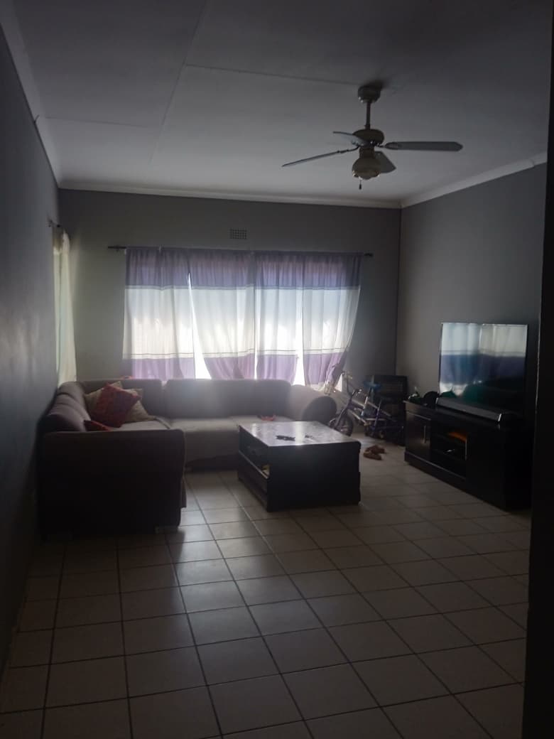 2 Bedroom Property for Sale in Florida Gauteng