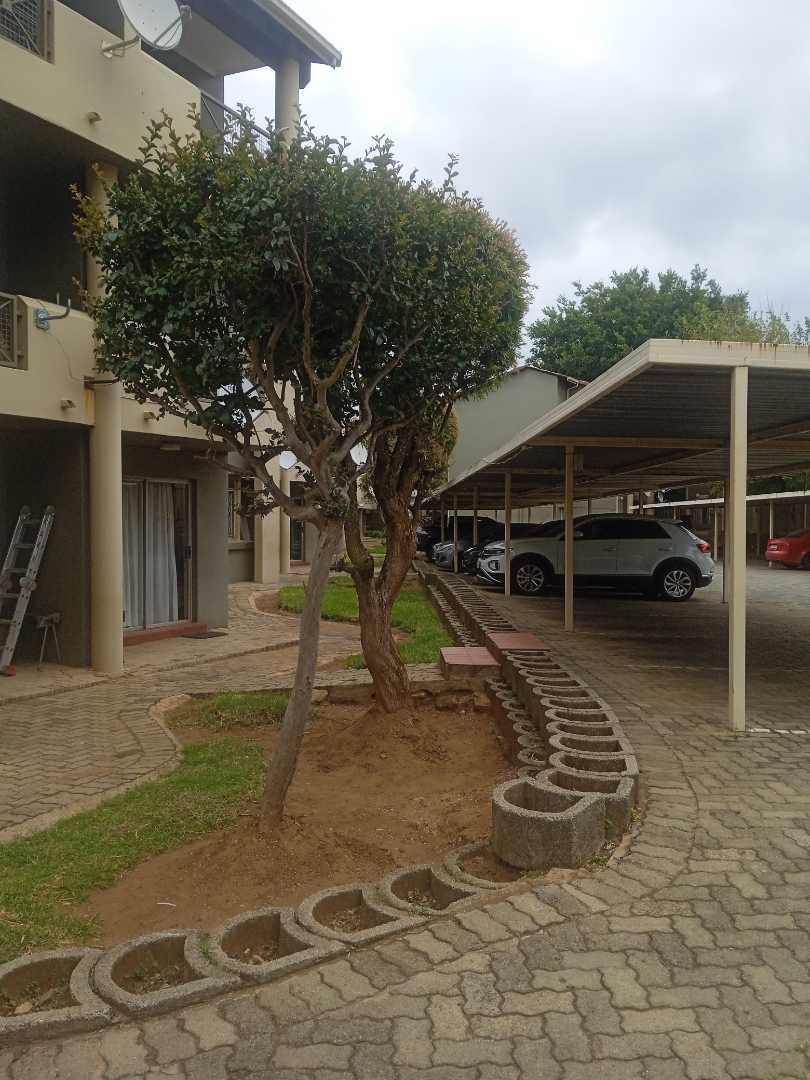 2 Bedroom Property for Sale in Florida Gauteng