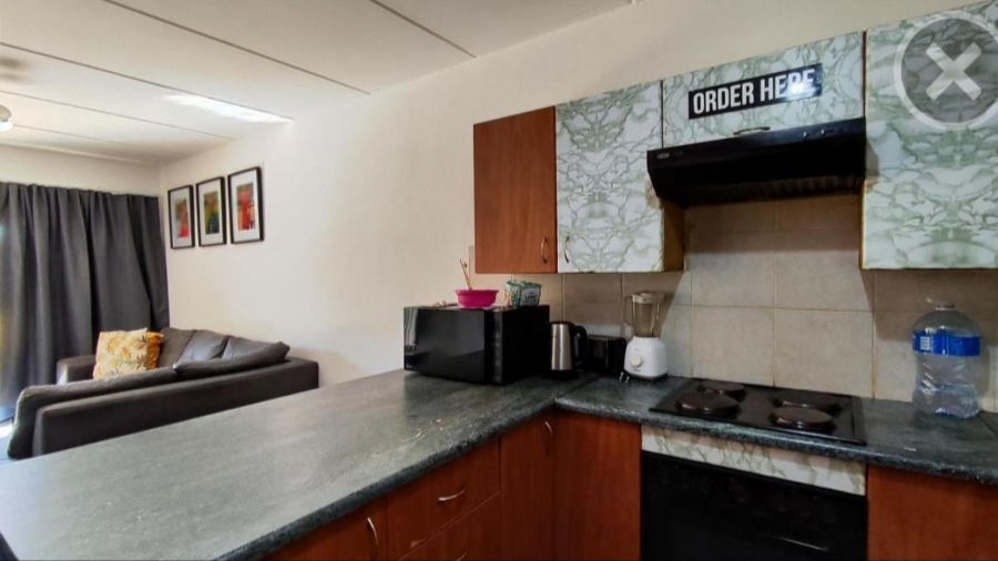 2 Bedroom Property for Sale in Birchleigh Gauteng