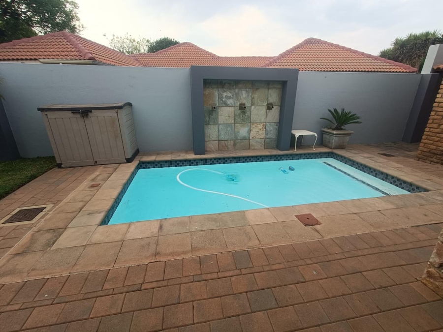 4 Bedroom Property for Sale in Clubview Gauteng
