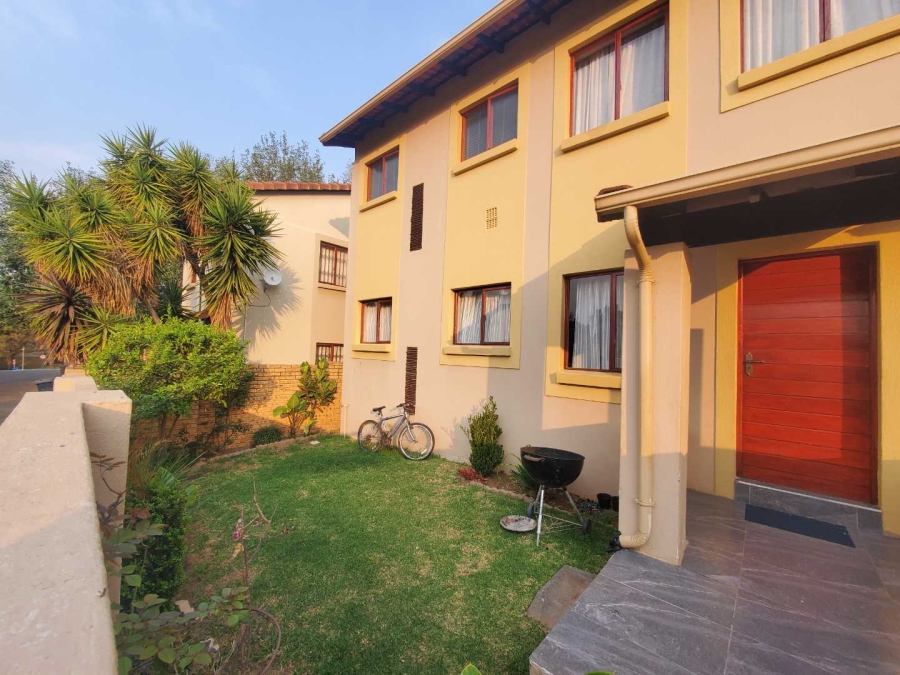 To Let 3 Bedroom Property for Rent in Willowbrook Gauteng