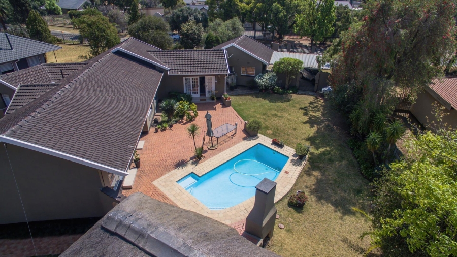 4 Bedroom Property for Sale in Brackenhurst Gauteng
