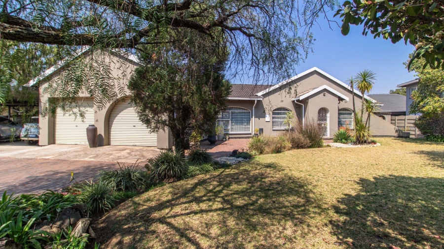 4 Bedroom Property for Sale in Brackenhurst Gauteng