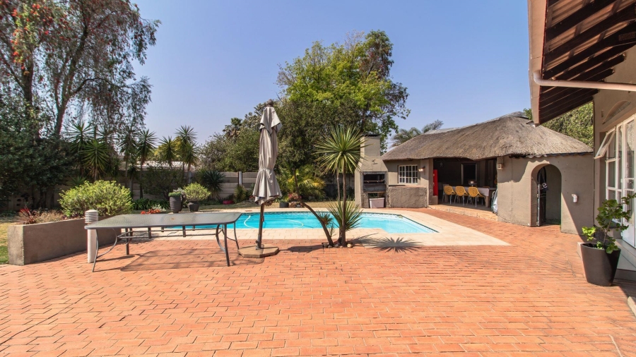 4 Bedroom Property for Sale in Brackenhurst Gauteng