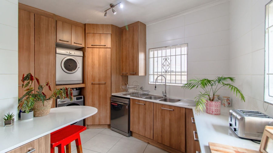 4 Bedroom Property for Sale in Brackenhurst Gauteng