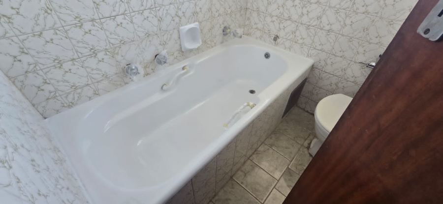 2 Bedroom Property for Sale in Ferndale Gauteng