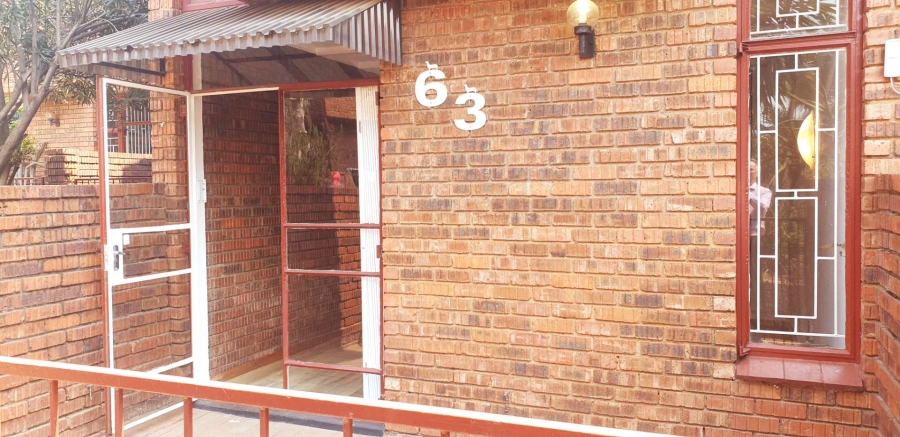 2 Bedroom Property for Sale in The Hill Gauteng