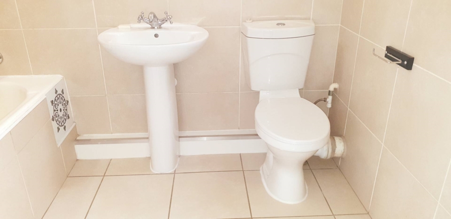2 Bedroom Property for Sale in The Hill Gauteng