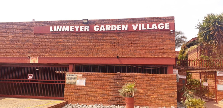 2 Bedroom Property for Sale in The Hill Gauteng