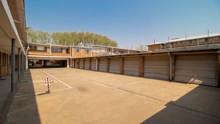 2 Bedroom Property for Sale in Benoni Central Gauteng