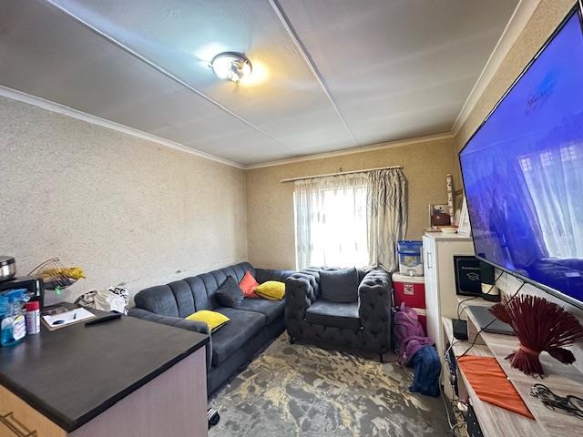 2 Bedroom Property for Sale in Olievenhoutbosch Gauteng