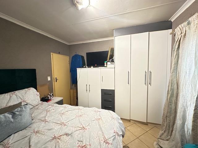 2 Bedroom Property for Sale in Olievenhoutbosch Gauteng
