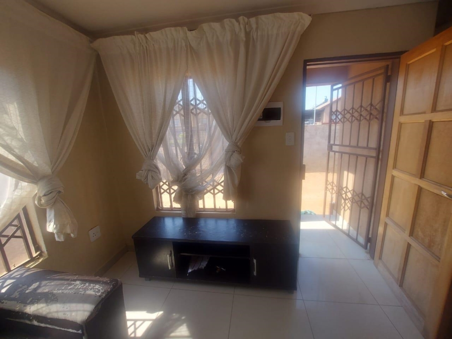 2 Bedroom Property for Sale in Soshanguve East Gauteng
