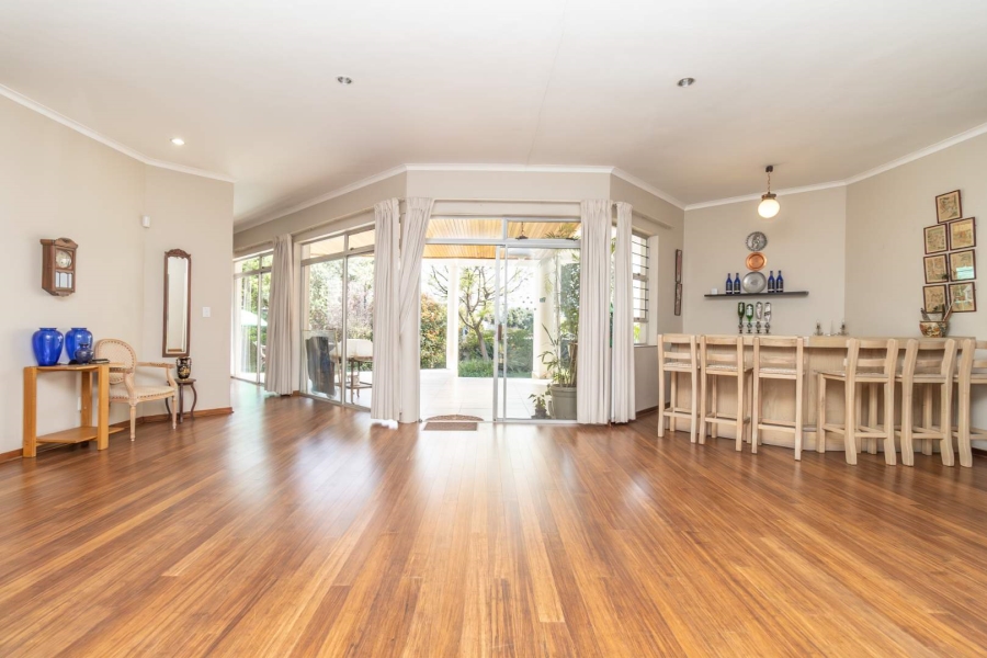 3 Bedroom Property for Sale in Hurlingham Manor Gauteng