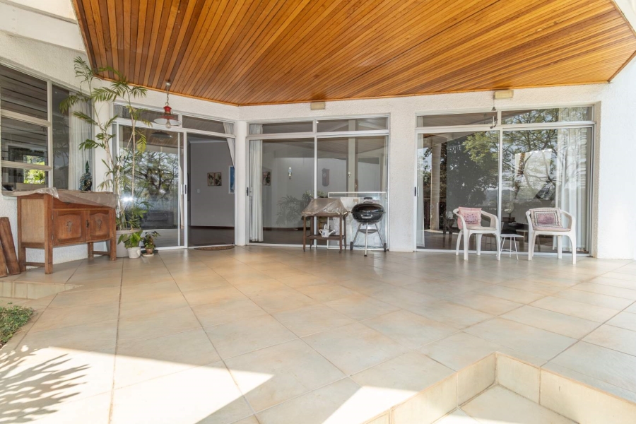 3 Bedroom Property for Sale in Hurlingham Manor Gauteng