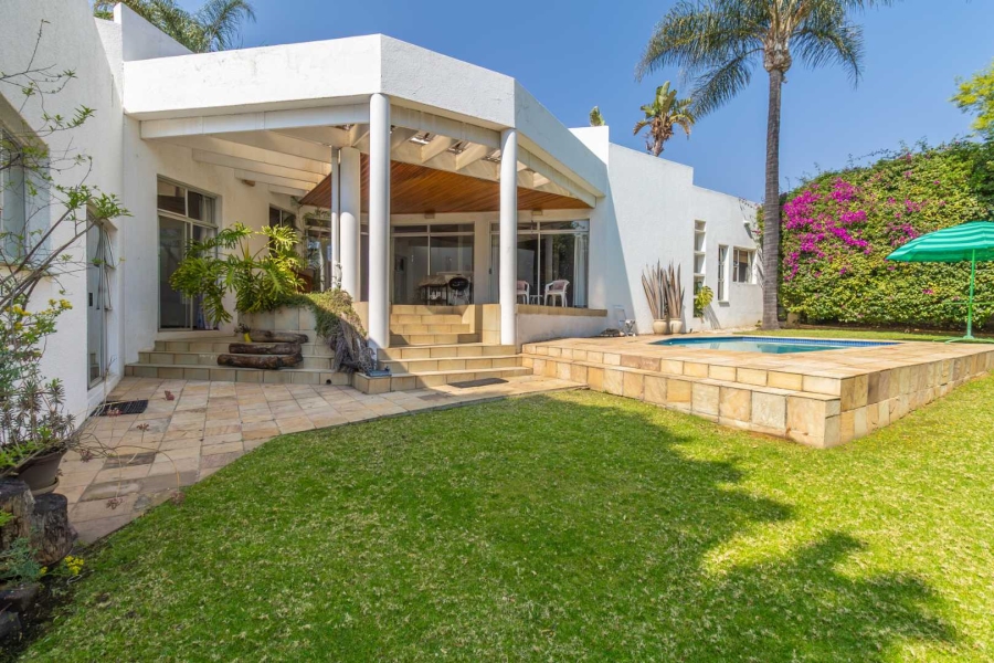 3 Bedroom Property for Sale in Hurlingham Manor Gauteng
