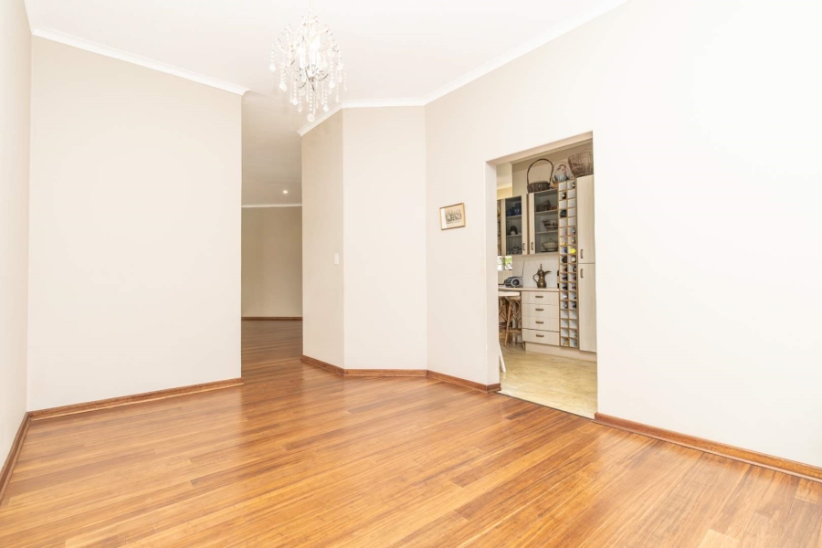 3 Bedroom Property for Sale in Hurlingham Manor Gauteng