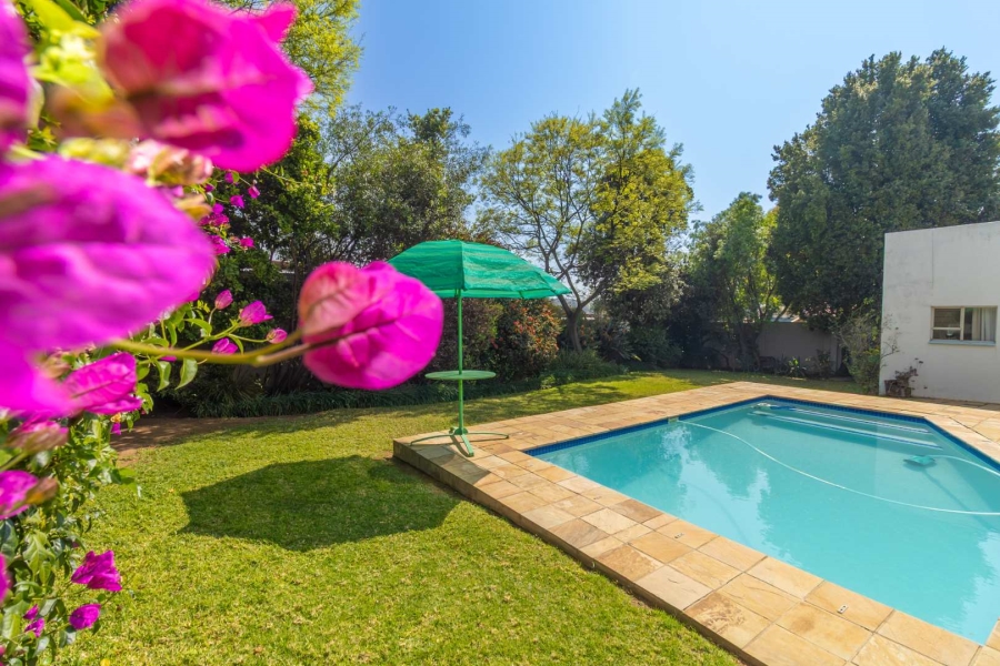 3 Bedroom Property for Sale in Hurlingham Manor Gauteng