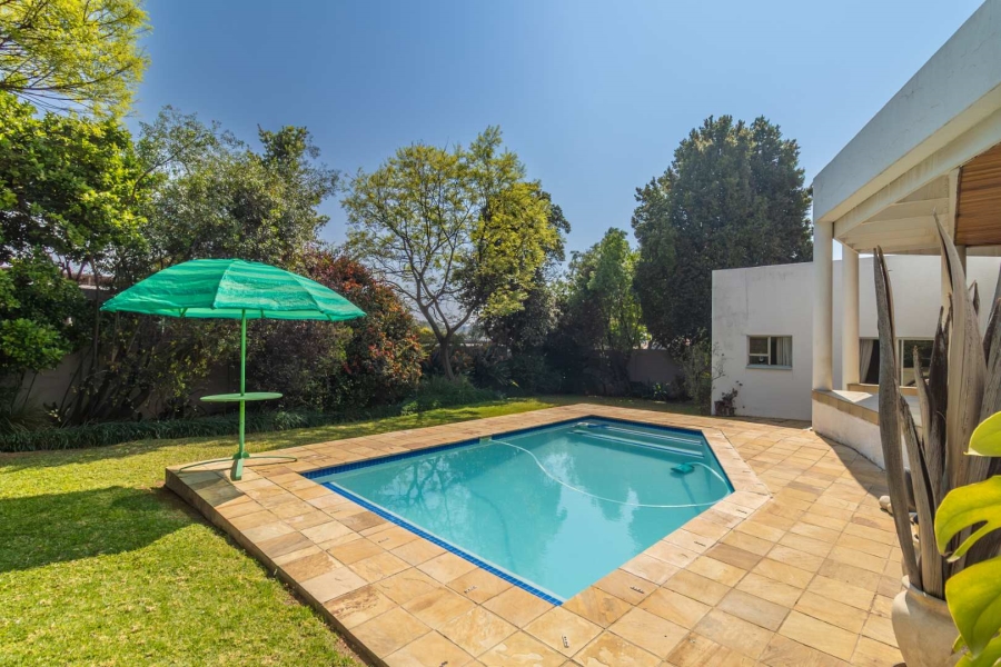 3 Bedroom Property for Sale in Hurlingham Manor Gauteng