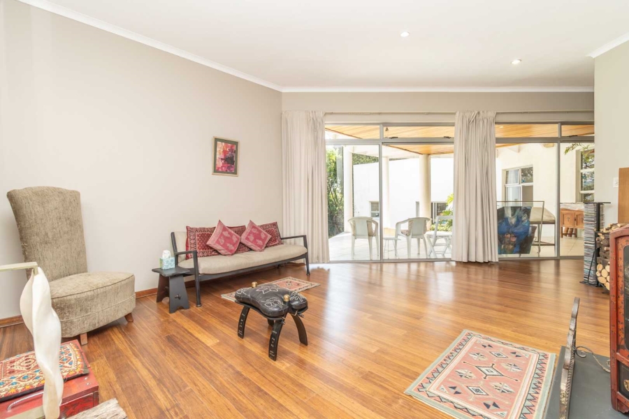 3 Bedroom Property for Sale in Hurlingham Manor Gauteng