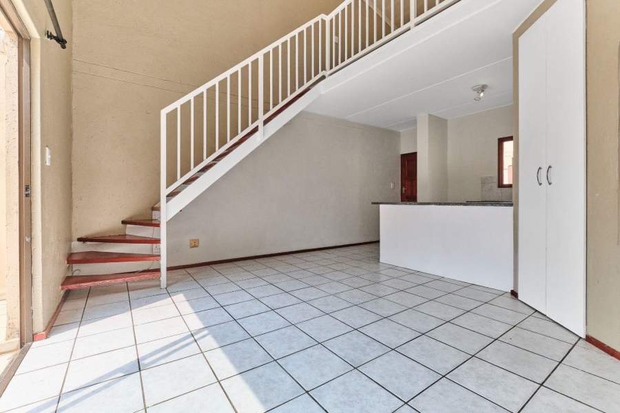 2 Bedroom Property for Sale in Bromhof Gauteng