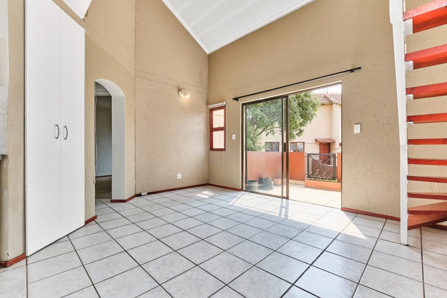 2 Bedroom Property for Sale in Bromhof Gauteng