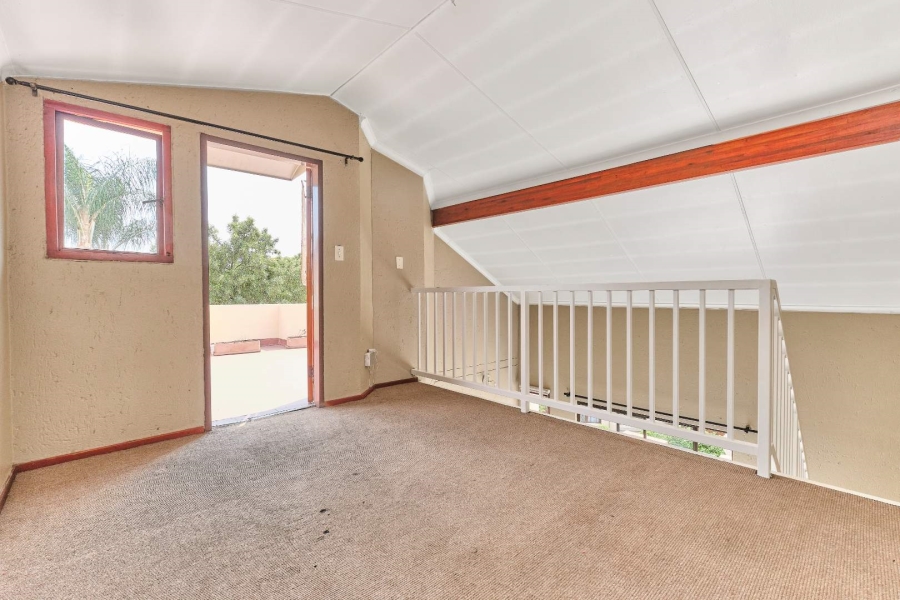 2 Bedroom Property for Sale in Bromhof Gauteng
